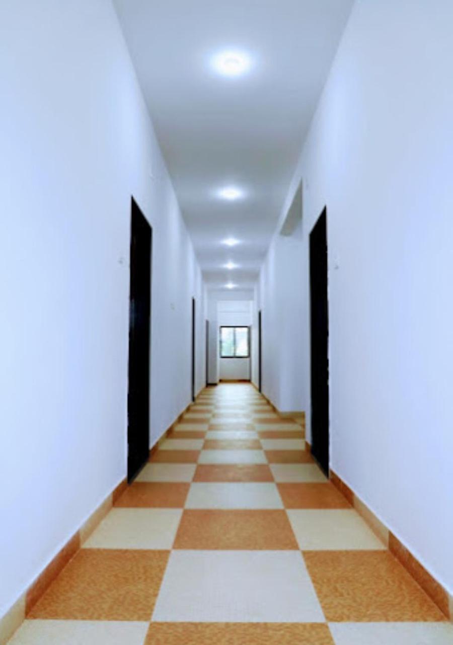 Swaroop Residency Ganpatipule Hotel Exterior photo